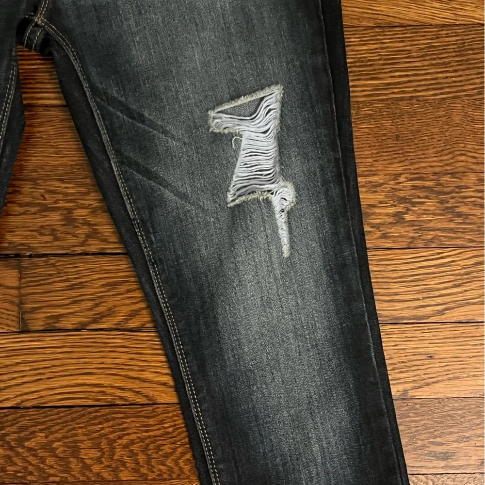 Express Mid Rise Legging Jeans, Distressed Dark Wash - Size 4 Short - Picture 3 of 8